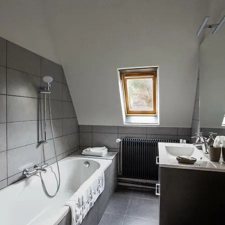 住宿加早餐酒店 La 3*